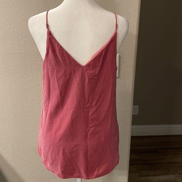 Express Sleeveless Velvet Tank Top - Picture 3 of 5